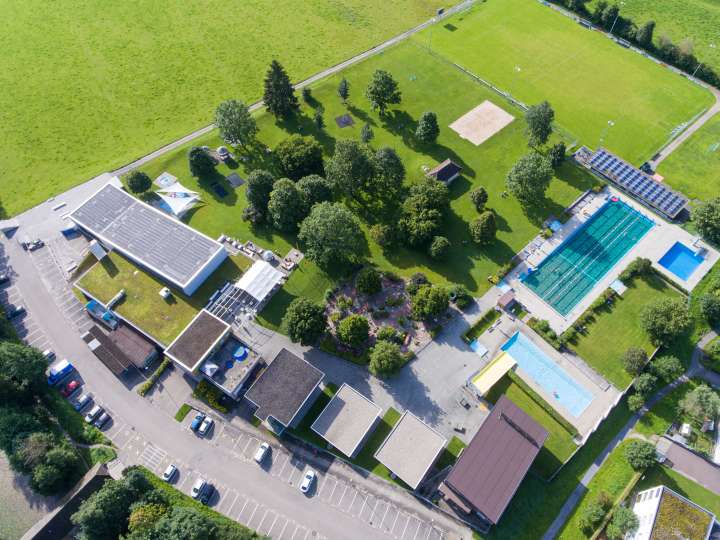 Hallen- und Freibad Langnau i. E.